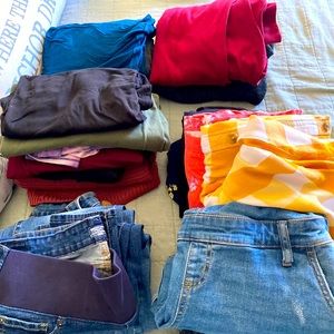 Maternity clothes bundle